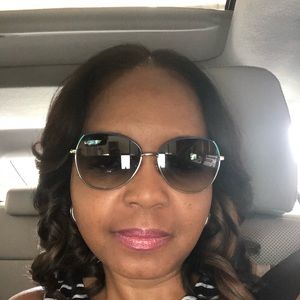 Meet your Posher, Gee